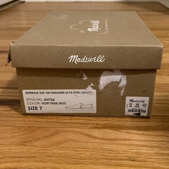 MWL Sidewalk Slip On Sneakers - Picture 4 of 7